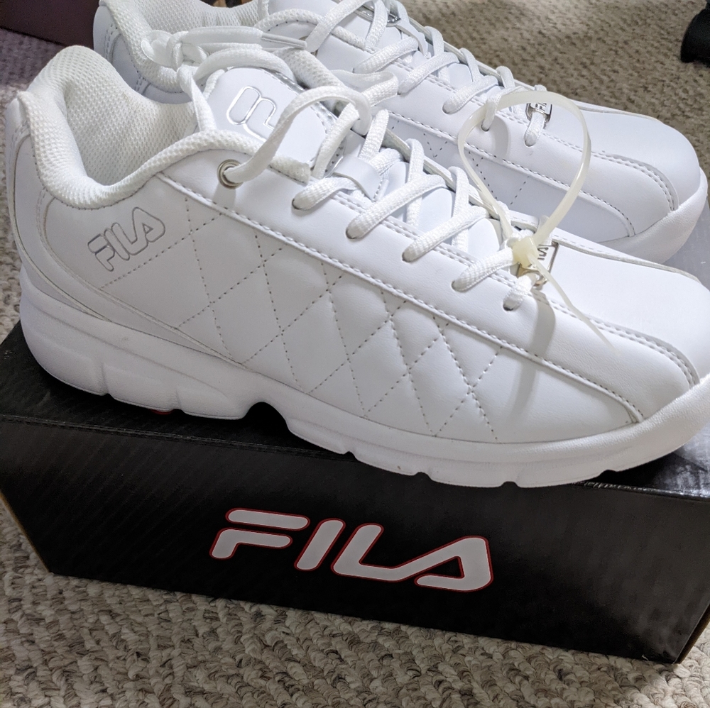 Fila NWT Men's White Shoes Size 9